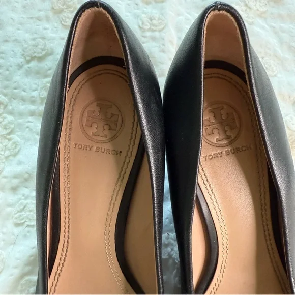 Tory Burch Lowell Leather Wedge Pump Size 7.5 - Picture 4 of 10